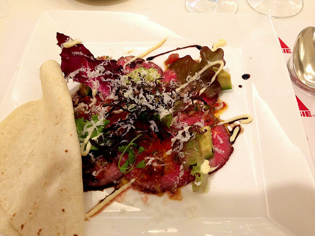 15754878_1687085254_148large